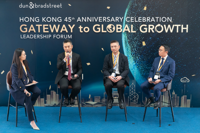 Event photos for Website (8).png