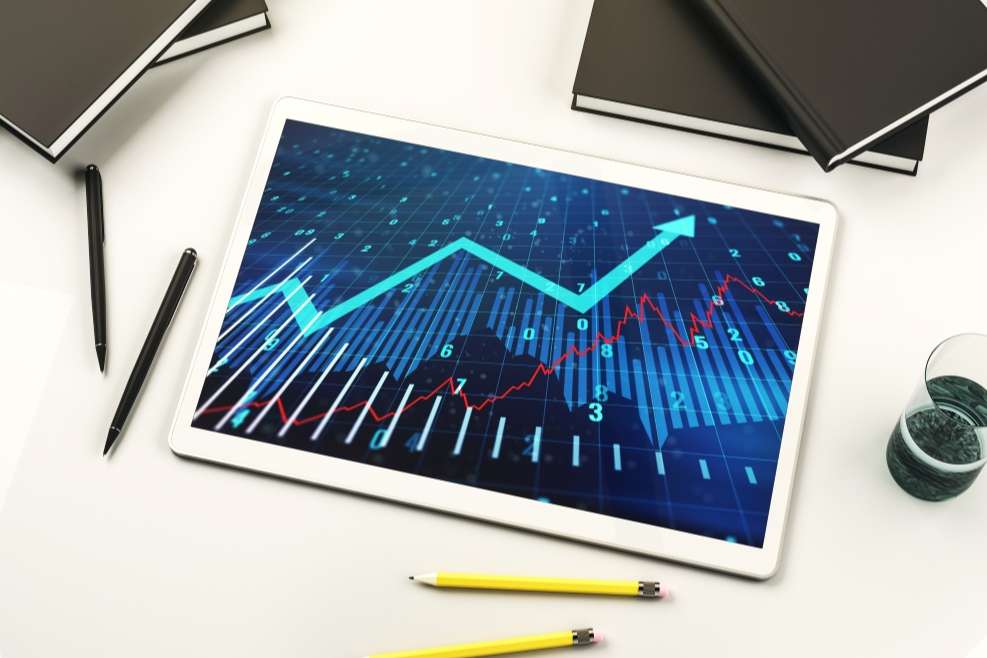 E4-1Business Reports-image.jpg